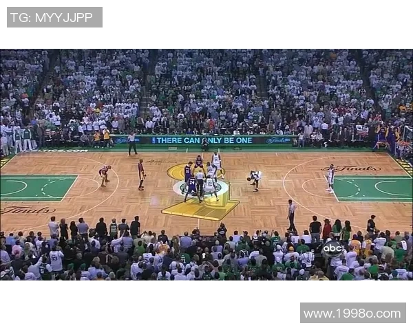 湖人凯尔特人激战再起 勇者争锋赛场巅峰对决 湖人凯尔特人激战再起 勇者争锋赛场巅峰对决